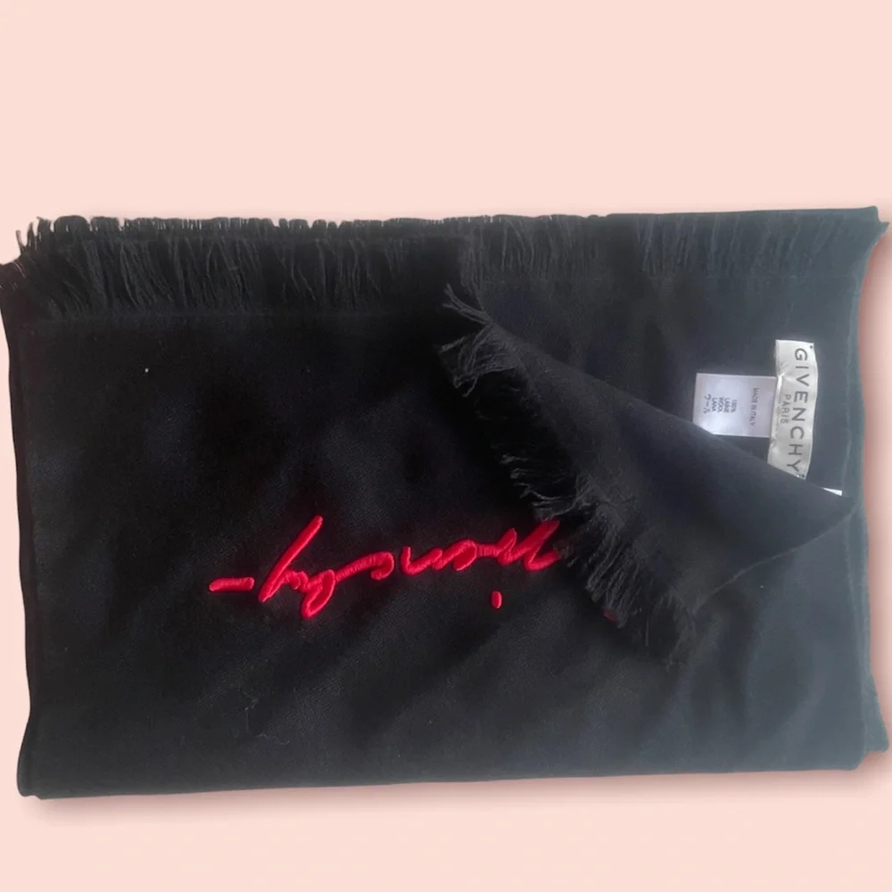 Chic Givenchy Paris scarf NWOT